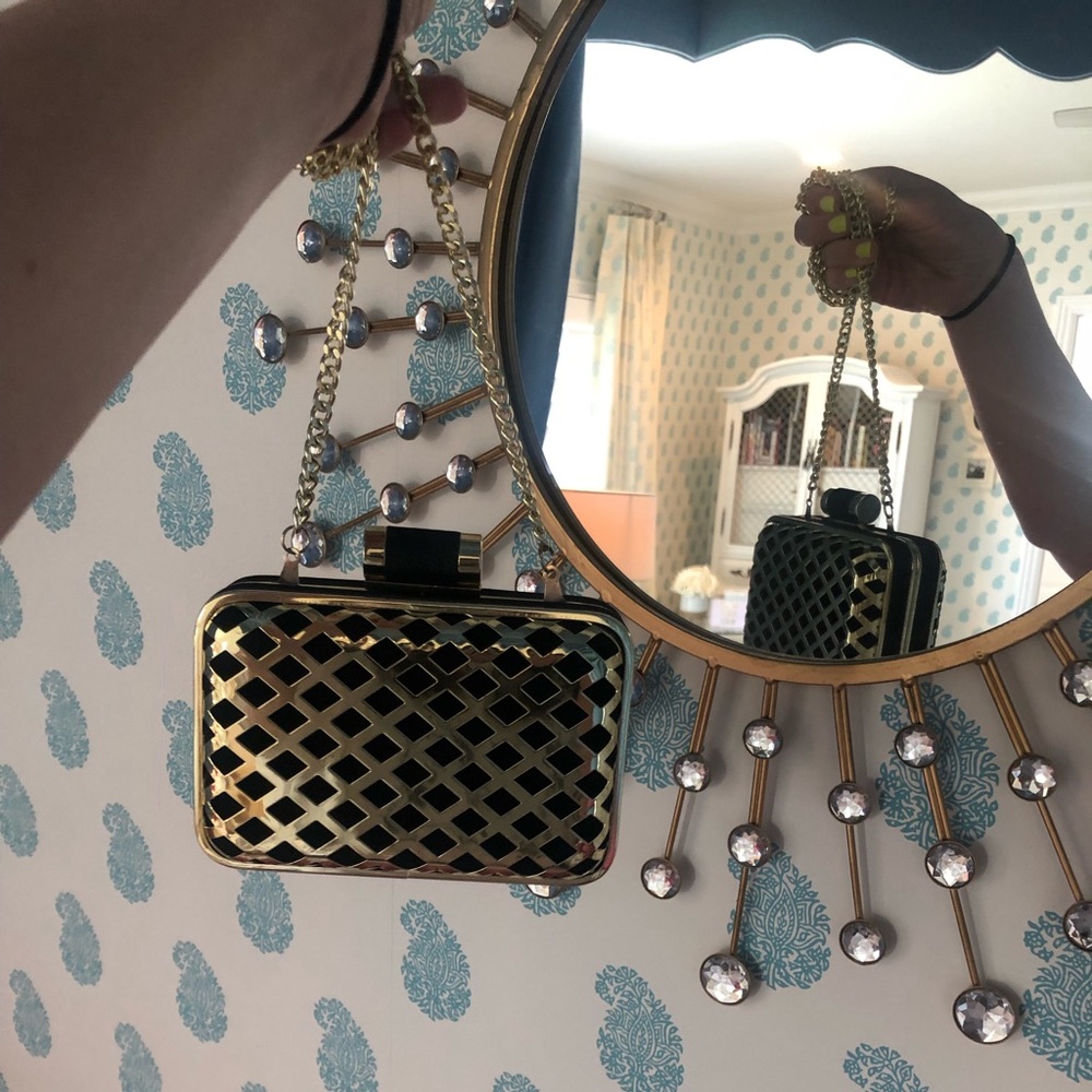 box shoulder bag